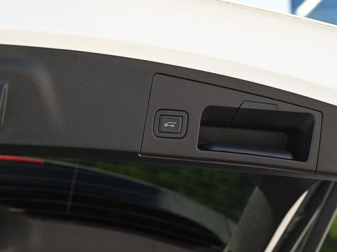 Used 2021 Cadillac XT4 Luxury image 35