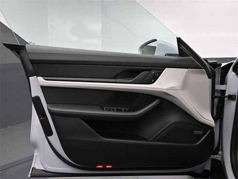 New 2025 Porsche Taycan GTS image 13