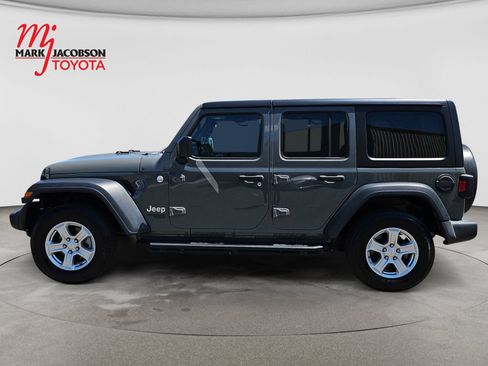 Used 2018 Jeep Wrangler Unlimited Sport S AWD/4WD image 13
