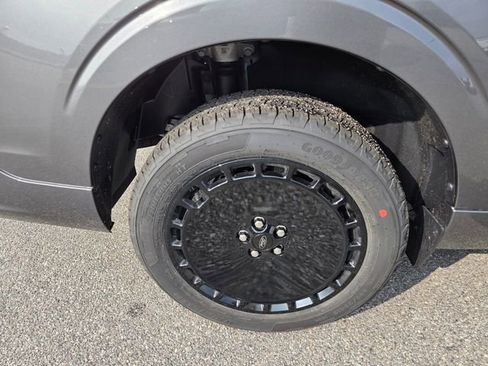 New 2026 Ford Maverick Lobo image 11