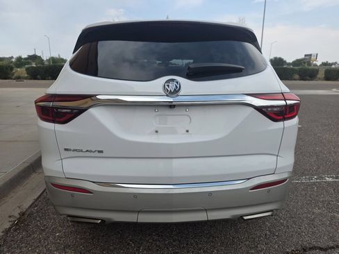 Used 2020 Buick Enclave Essence FWD image 5
