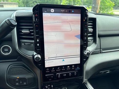 New 2026 RAM 3500 Laramie AWD/4WD image 39