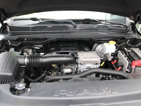 Used 2019 RAM 1500 Big Horn image 16