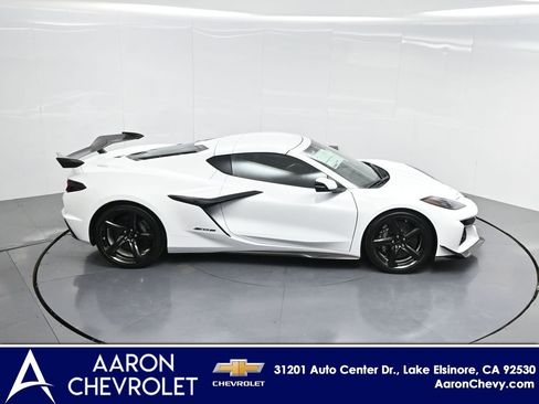 New 2025 Chevrolet Corvette Z06 w/ Z07 Performance Package RWD image 49
