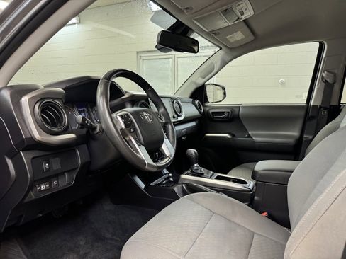 Used 2022 Toyota Tacoma SR5 image 13