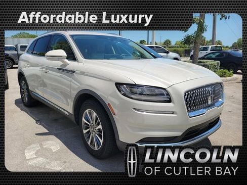 Certified 2022 Lincoln Nautilus FWD w/ Premium Package image 1