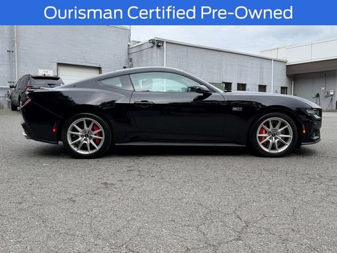 Used 2025 Ford Mustang GT Premium RWD image 8