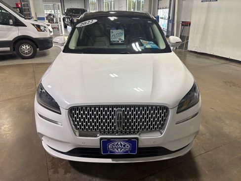 Used 2022 Lincoln Corsair Reserve w/ Equipment Group 201A AWD/4WD image 3