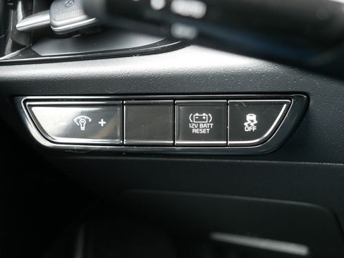 Certified 2023 Kia Niro EX image 26