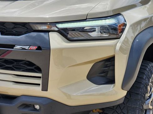 Used 2024 Chevrolet Colorado ZR2 w/ ZR2 Convenience Package III AWD/4WD image 5