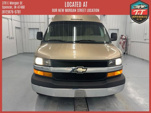 Used 2012 Chevrolet Express 2500 w/ Power Package RWD image 13