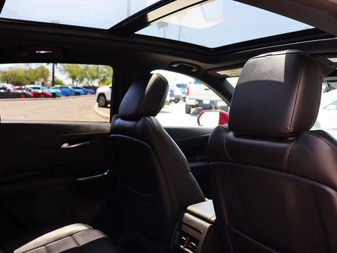 Used 2020 Cadillac XT4 Sport FWD image 28
