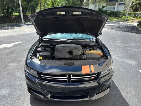 Used 2015 Dodge Charger SE w/ Sport Appearance Group RWD image 11