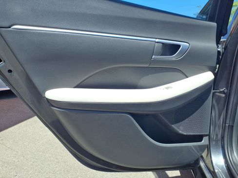Used 2025 Hyundai Sonata SEL FWD image 19