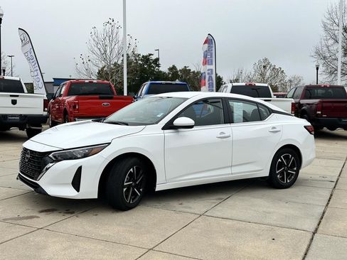 Used 2025 Nissan Sentra SV image 22
