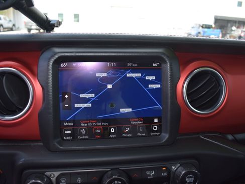 Used 2021 Jeep Wrangler Unlimited Rubicon image 18