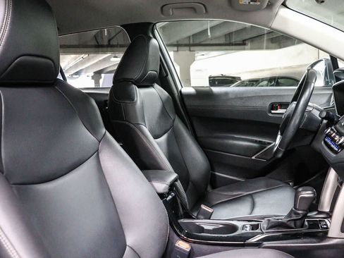 Certified 2022 Toyota Corolla Cross XLE AWD/4WD image 18