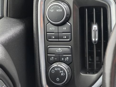 Used 2020 Chevrolet Silverado 1500 LT w/ All-Star Edition image 21