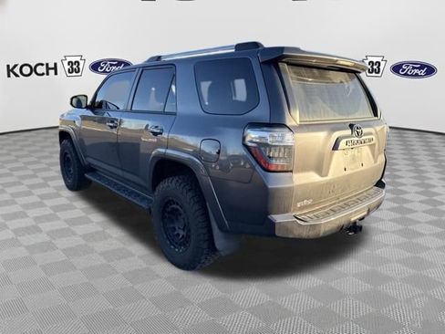 Used 2020 Toyota 4Runner SR5 image 5