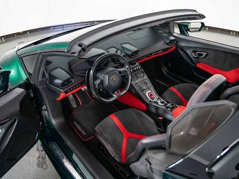 Used 2016 Lamborghini Huracan LP 610-4 AWD/4WD image 15