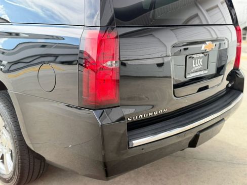 Used 2017 Chevrolet Suburban Premier AWD/4WD image 12