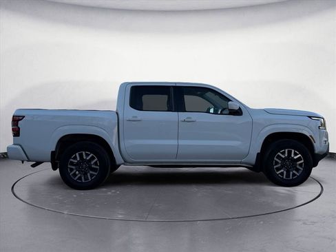 Used 2024 Nissan Frontier SL w/ Technology Package image 7