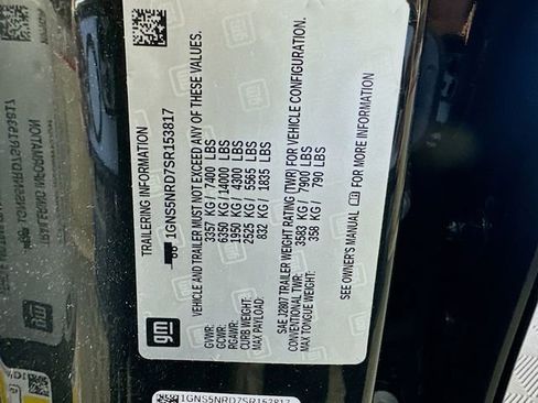 Used 2025 Chevrolet Tahoe LT image 32