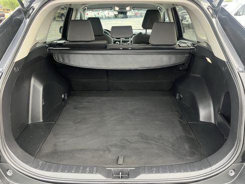 Used 2022 Toyota RAV4 XLE AWD/4WD image 11