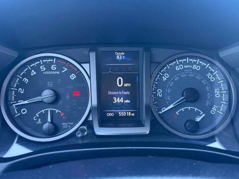 Used 2021 Toyota Tacoma TRD Off-Road w/ Technology Package AWD/4WD image 16