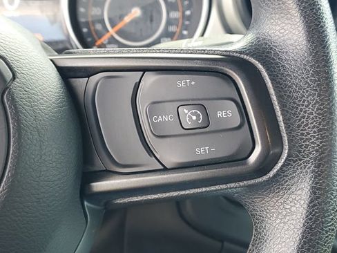 Used 2019 Jeep Wrangler Sport AWD/4WD image 16