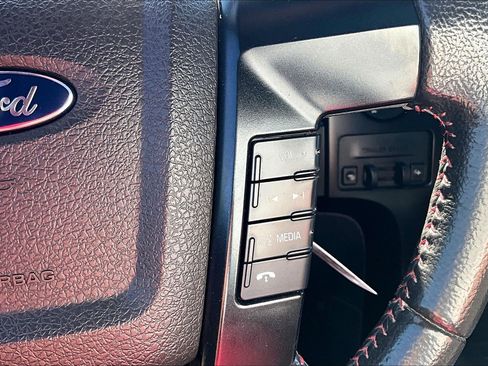 Used 2014 Ford F150 FX4 w/ Equipment Group 402A Luxury AWD/4WD image 21