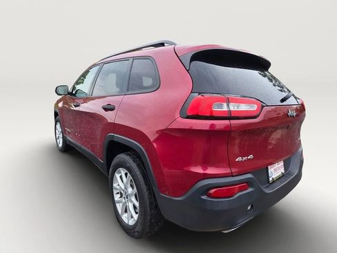Used 2016 Jeep Cherokee Sport AWD/4WD image 4
