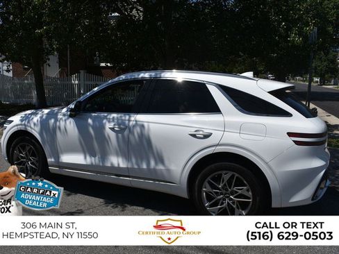 Used 2022 Genesis GV70 2.5T AWD/4WD image 9