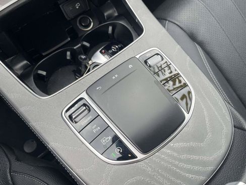Used 2021 Mercedes-Benz E 350 4MATIC Sedan image 29
