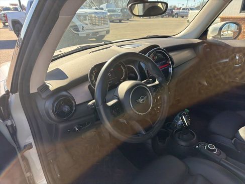 Used 2023 MINI Cooper S image 4