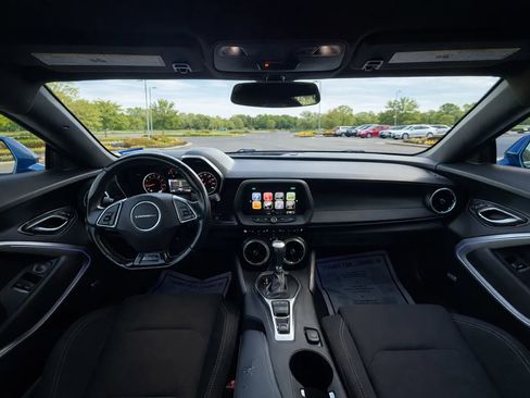 Used 2017 Chevrolet Camaro LT w/ RS Package image 10