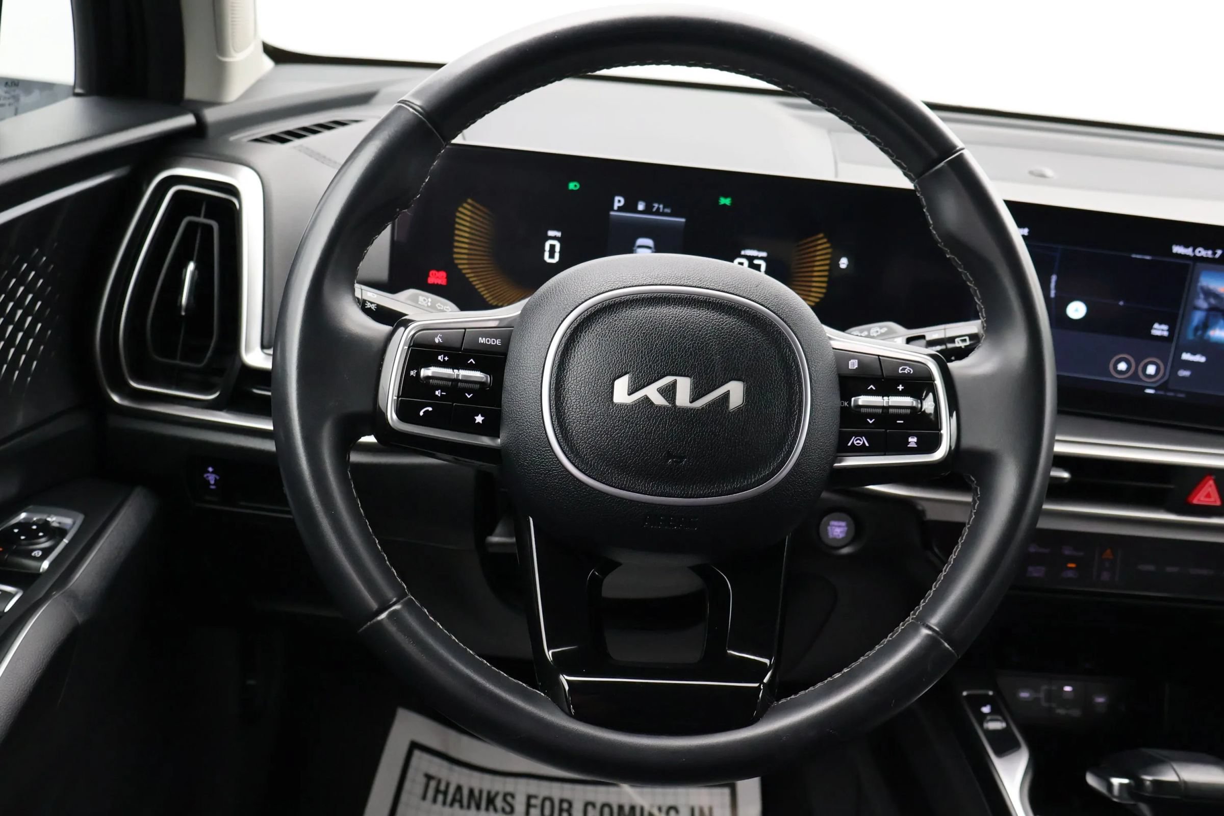 Used 2024 Kia Sorento S FWD image 17