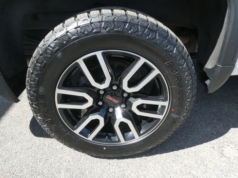 Used 2019 GMC Sierra 1500 AT4 w/ AT4 Premium Package AWD/4WD image 32