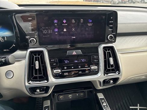 Used 2023 Kia Sorento SX Prestige image 25