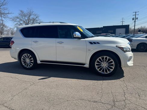Used 2016 INFINITI QX80 4WD w/ Deluxe Technology Package image 7