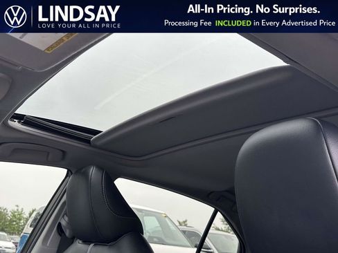 Used 2018 Toyota Camry SE w/ Moonroof Package FWD image 24