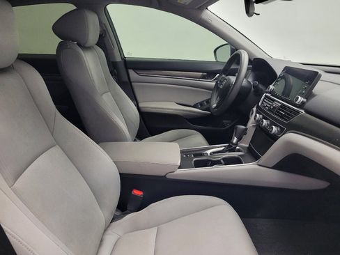 Used 2019 Honda Accord LX image 21