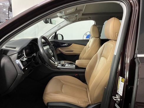 Used 2020 Audi Q7 3.0T Premium Plus AWD/4WD image 2