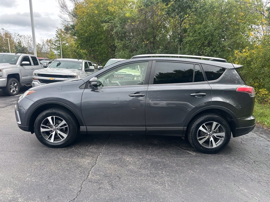 Used 2016 Toyota RAV4 XLE AWD/4WD image 9