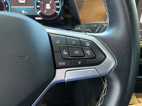 Used 2024 Volkswagen Atlas SE image 11