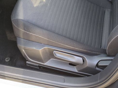 Used 2025 Volkswagen Jetta S FWD image 31