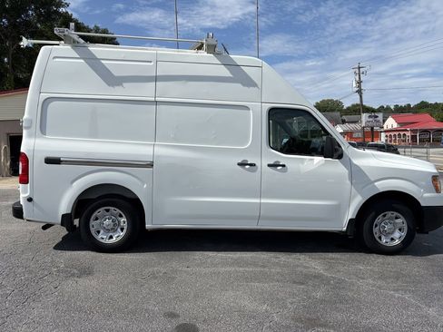 Used 2021 Nissan NV 2500 SV w/ Navigation Package image 7