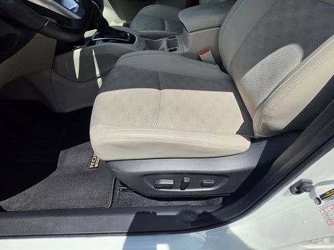 Used 2022 Nissan Rogue Sport SV w/ Technology Package AWD/4WD image 13