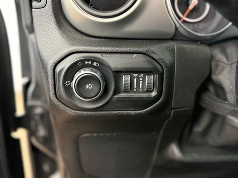 Used 2021 Jeep Wrangler Sport AWD/4WD image 19