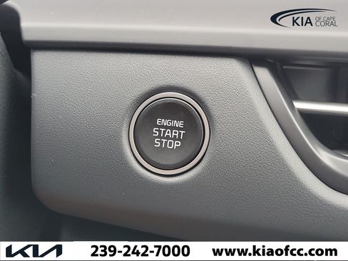 New 2026 Kia Seltos EX FWD image 30